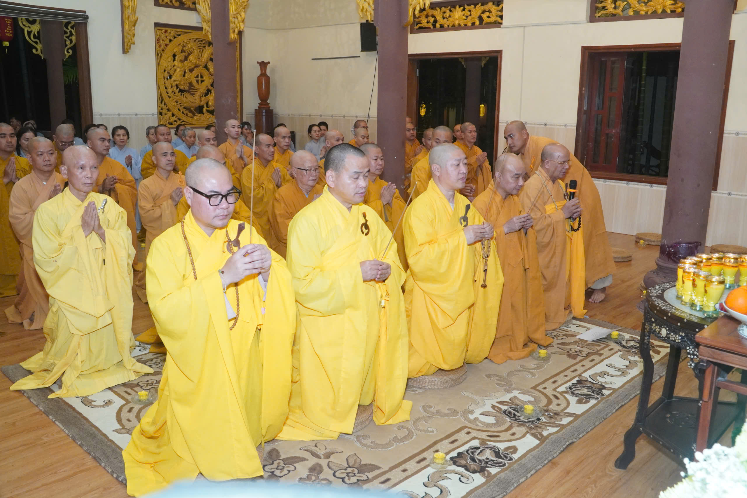 LỄ THẮP NẾN TRI ÂN ÂN SƯ TẠI CHÙA VẠN THIỆN插图1