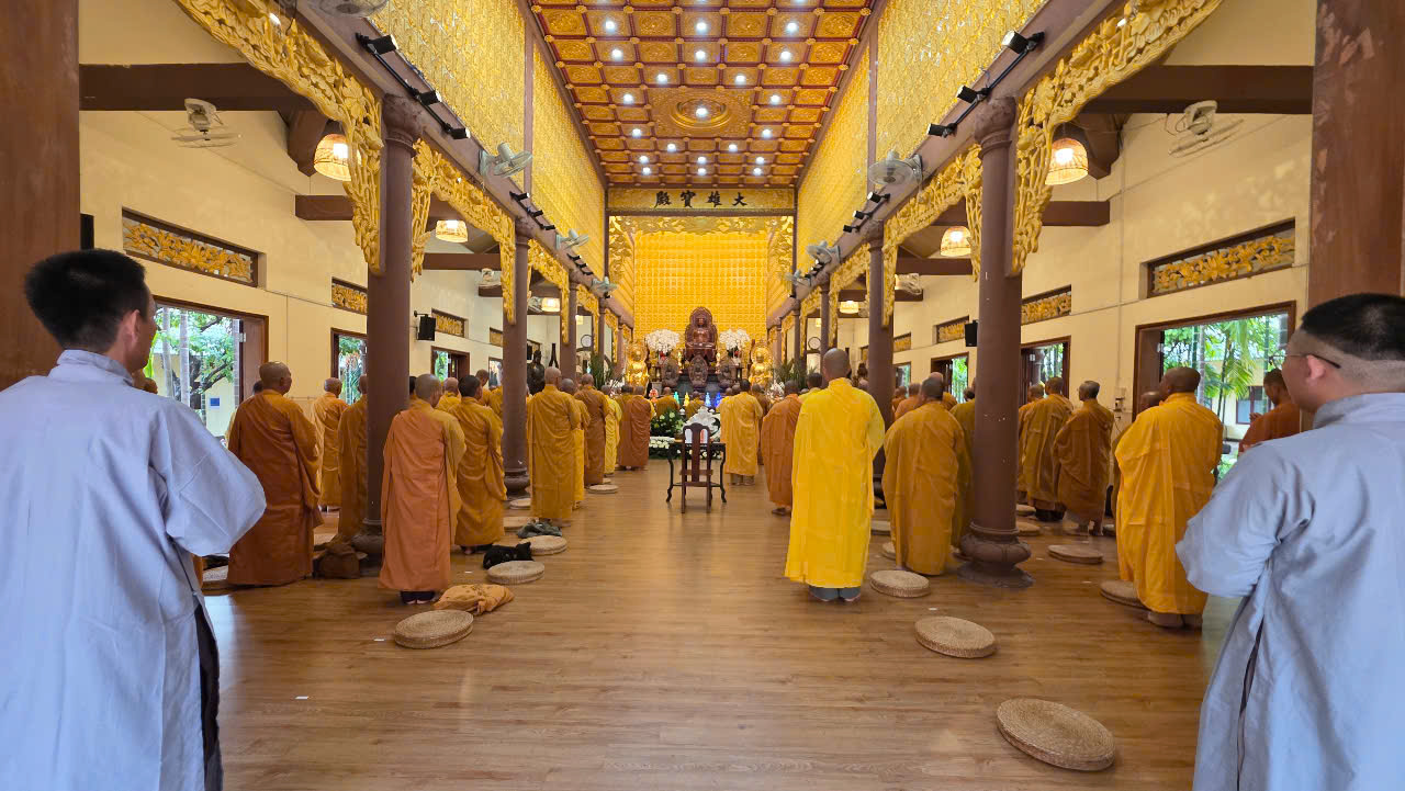 THIÊNG LIÊNG LỄ BỐ-TÁT ĐỊNH KỲ VÀ TƯỞNG NIỆM NGÀY ĐỨC PHẬT NHẬP NIẾT-BÀN插图5