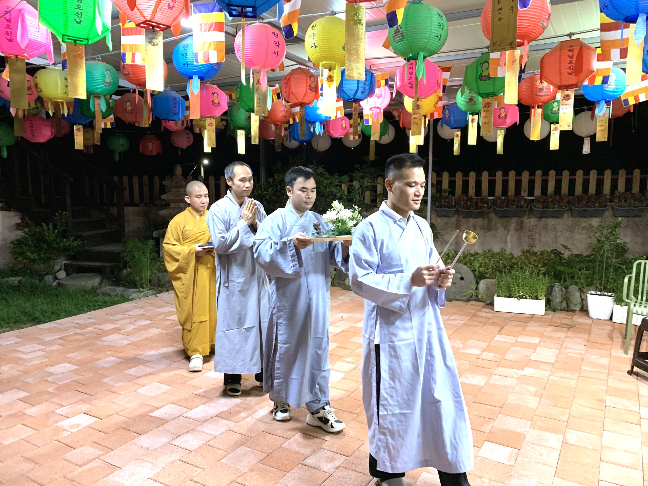 HÀN QUỐC: ĐẠO TRÀNG VIỆN CHUYÊN TU TỔ CHỨC KHÓA TU BÁT QUAN TRAI GIỚI LẦN THỨ NHẤT TẠI CHÙA VIÊN GIÁC插图2