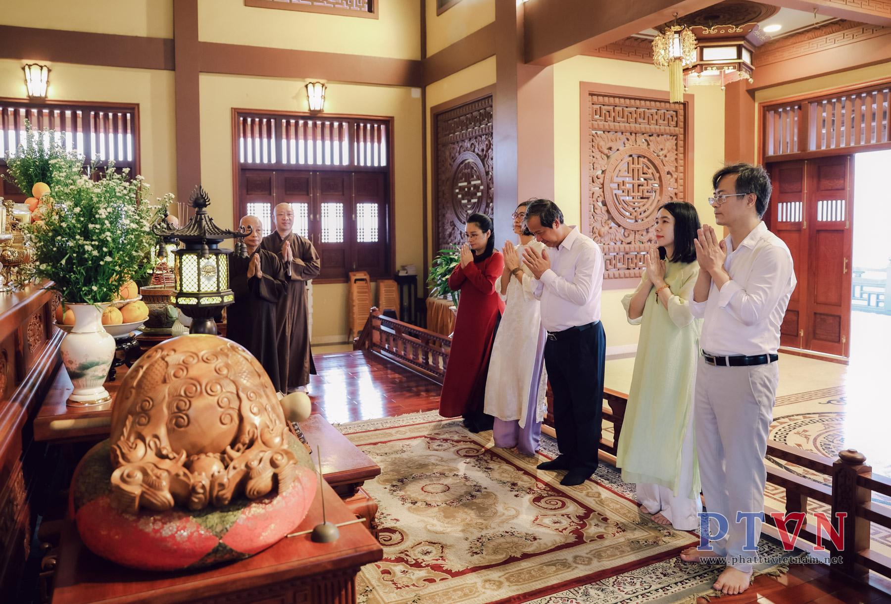 Hội đồng Biên tập Dự án Kinh điển phương Đông đến thăm và làm việc tại Trung tâm Dịch thuật Hán Nôm Huệ Quang (Tp.HCM)插图12