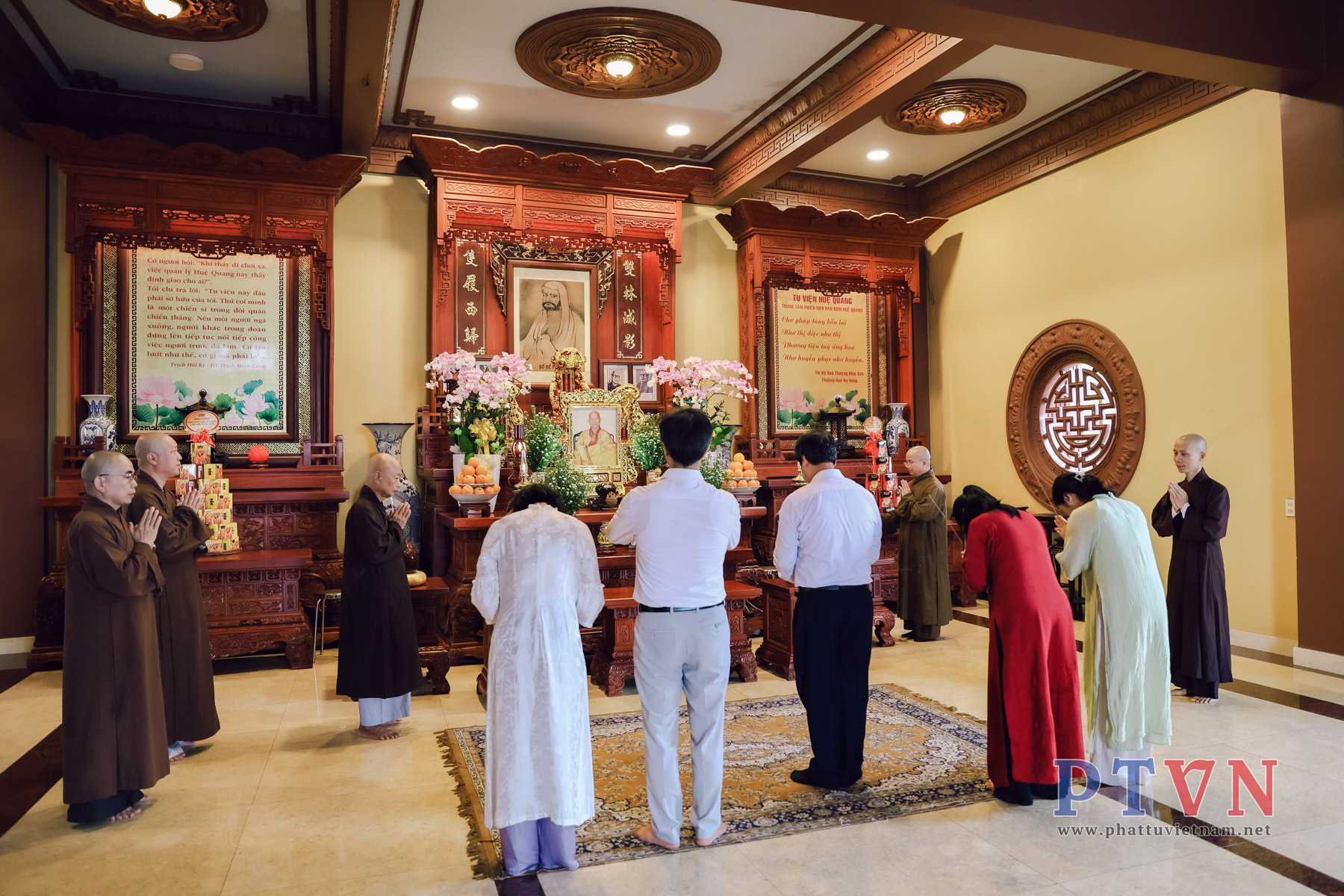 Hội đồng Biên tập Dự án Kinh điển phương Đông đến thăm và làm việc tại Trung tâm Dịch thuật Hán Nôm Huệ Quang (Tp.HCM)插图15