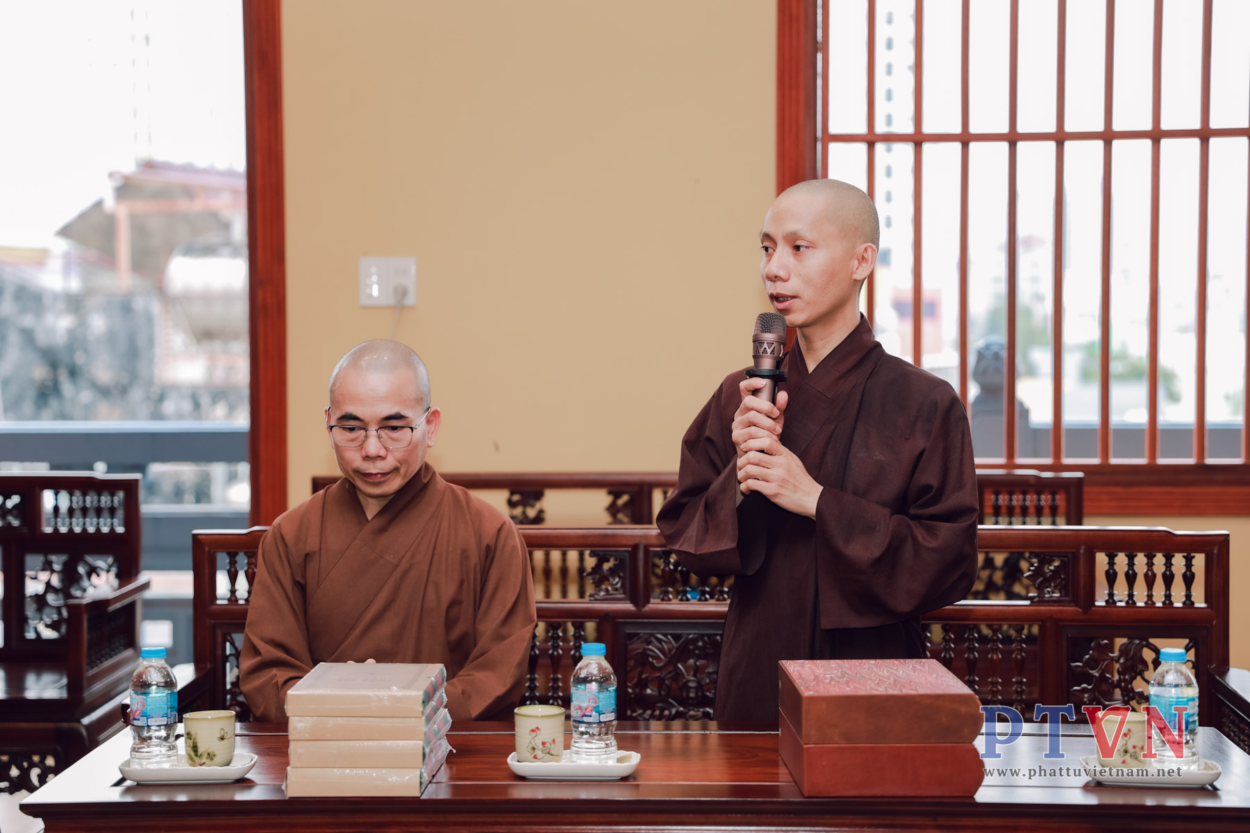 Hội đồng Biên tập Dự án Kinh điển phương Đông đến thăm và làm việc tại Trung tâm Dịch thuật Hán Nôm Huệ Quang (Tp.HCM)插图5 Hội đồng Biên tập Dự án Kinh điển phương Đông đến thăm và làm việc tại Trung tâm Dịch thuật Hán Nôm Huệ Quang (Tp.HCM)插图5