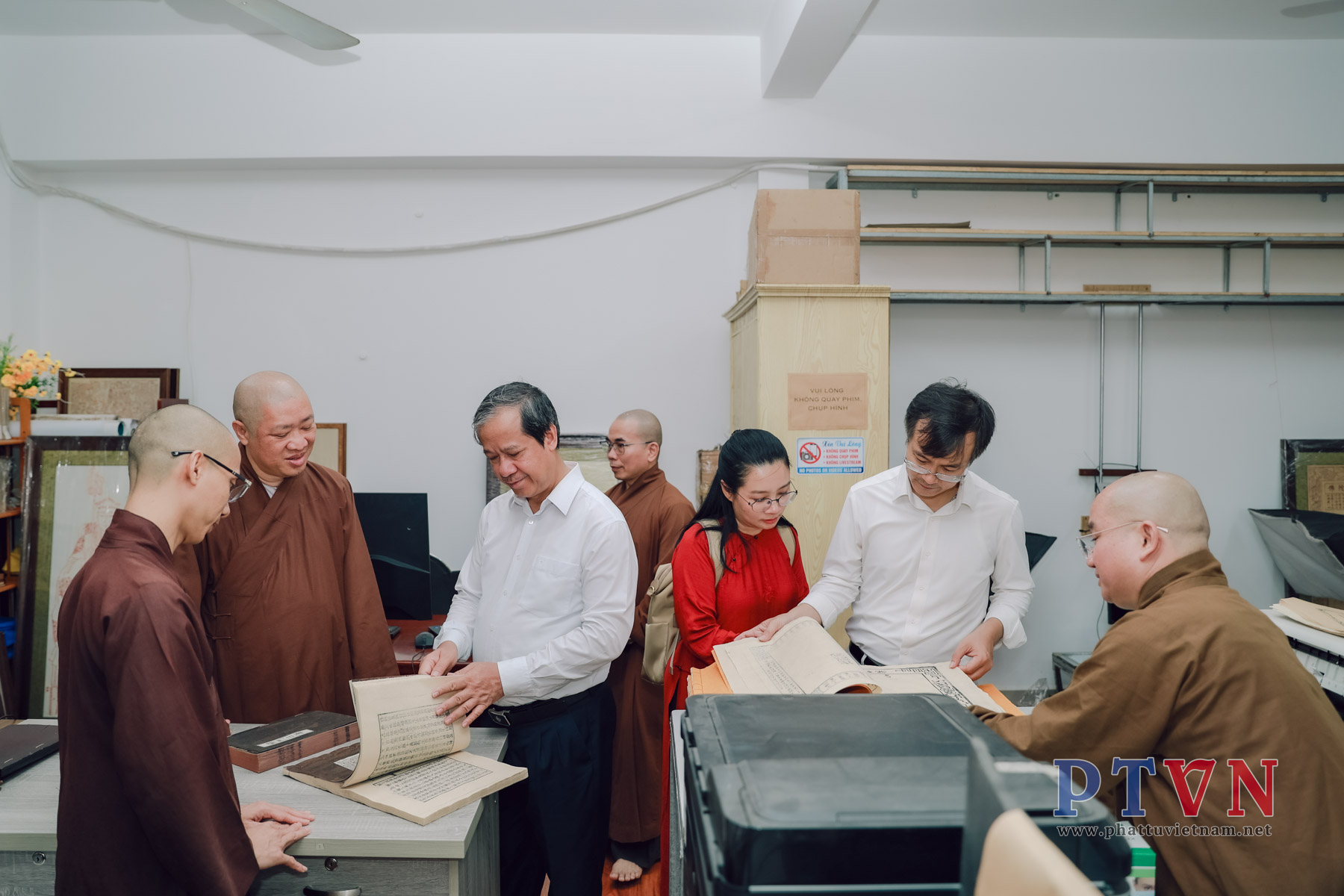 Hội đồng Biên tập Dự án Kinh điển phương Đông đến thăm và làm việc tại Trung tâm Dịch thuật Hán Nôm Huệ Quang (Tp.HCM)插图20