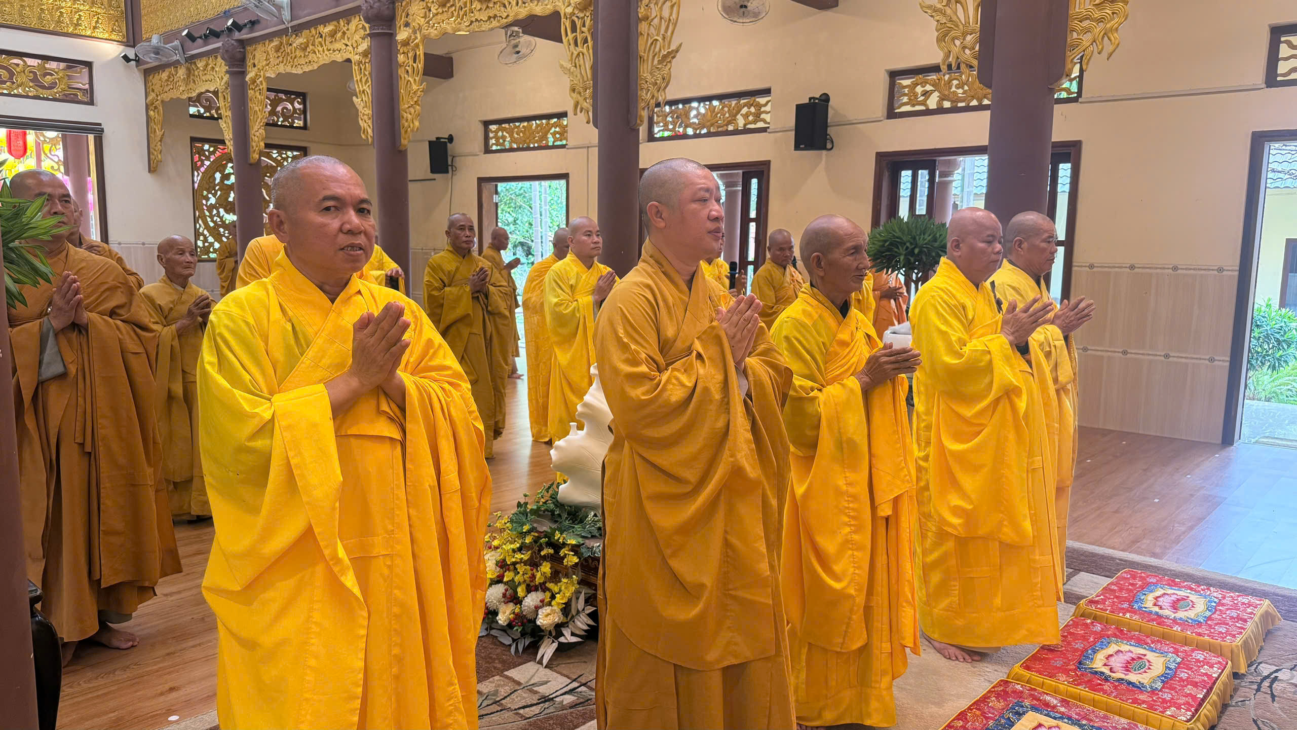 ẤM ÁP ĐẠO TÌNH TRONG NGÀY LỄ KHAI HẠ  VÀ TÁC PHÁP AN CƯ TẠI CHÙA VẠN THIỆN插图39