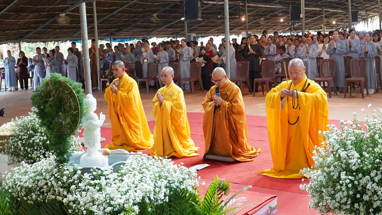 KHÓA HUÂN TU LẦN THỨ 131 – LỄ TẮM PHẬT PL.2570 TẠI VIỆN CHUYÊN TU插图10