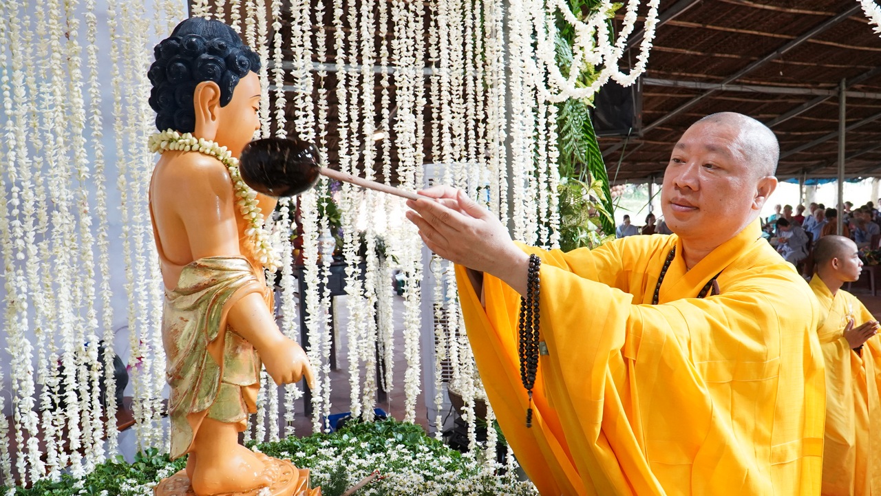KHÓA HUÂN TU LẦN THỨ 131 – LỄ TẮM PHẬT PL.2570 TẠI VIỆN CHUYÊN TU插图13