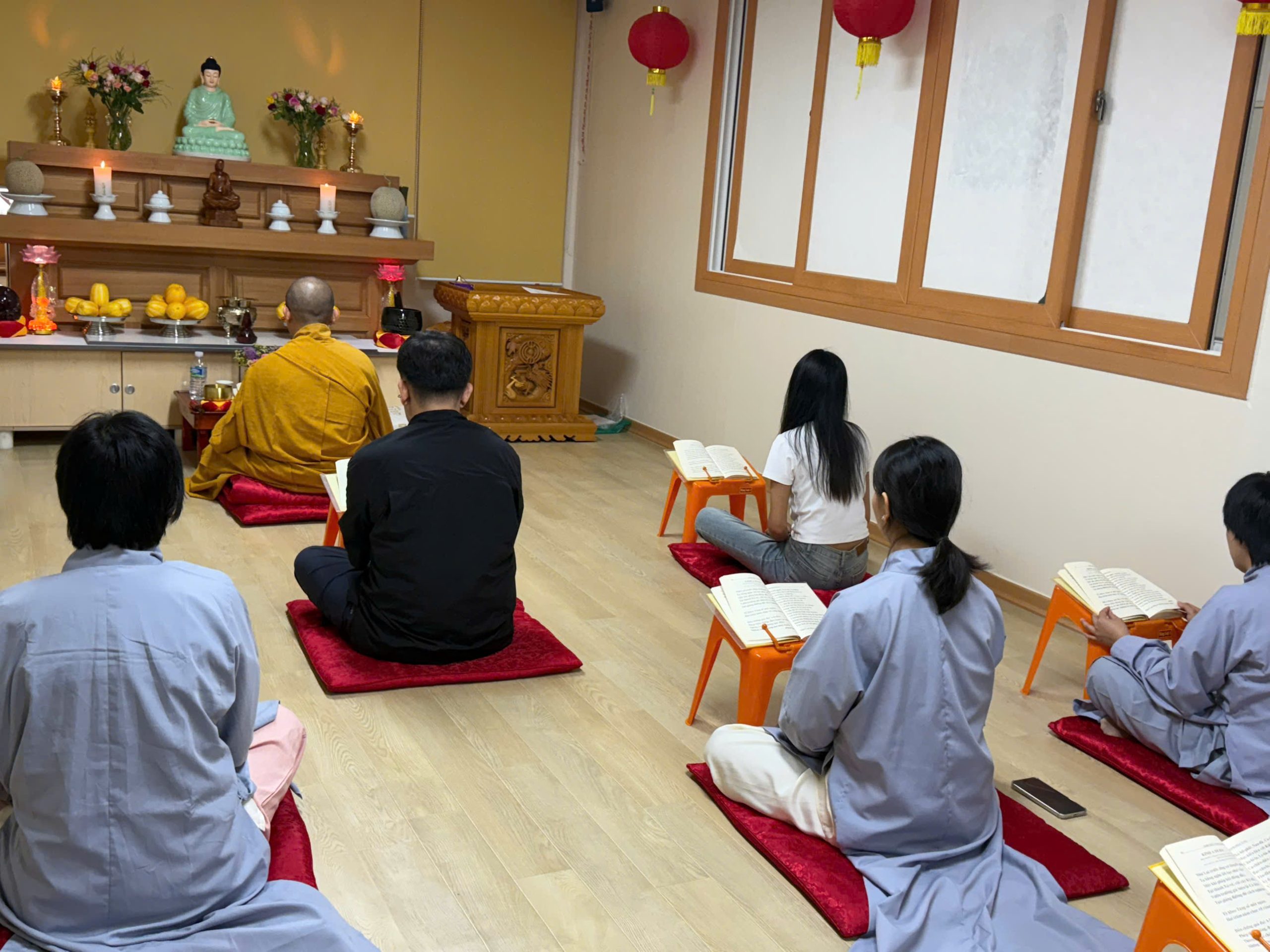 HÀN QUỐC: PHẬT TỬ KHU VỰC MIỀN TRUNG CHEONGJU TRANG NGHIÊM TỔ CHỨC KHÓA TU MỘT NGÀY AN LẠC TẠI TỊNH THẤT HUỆ CHIẾU插图2