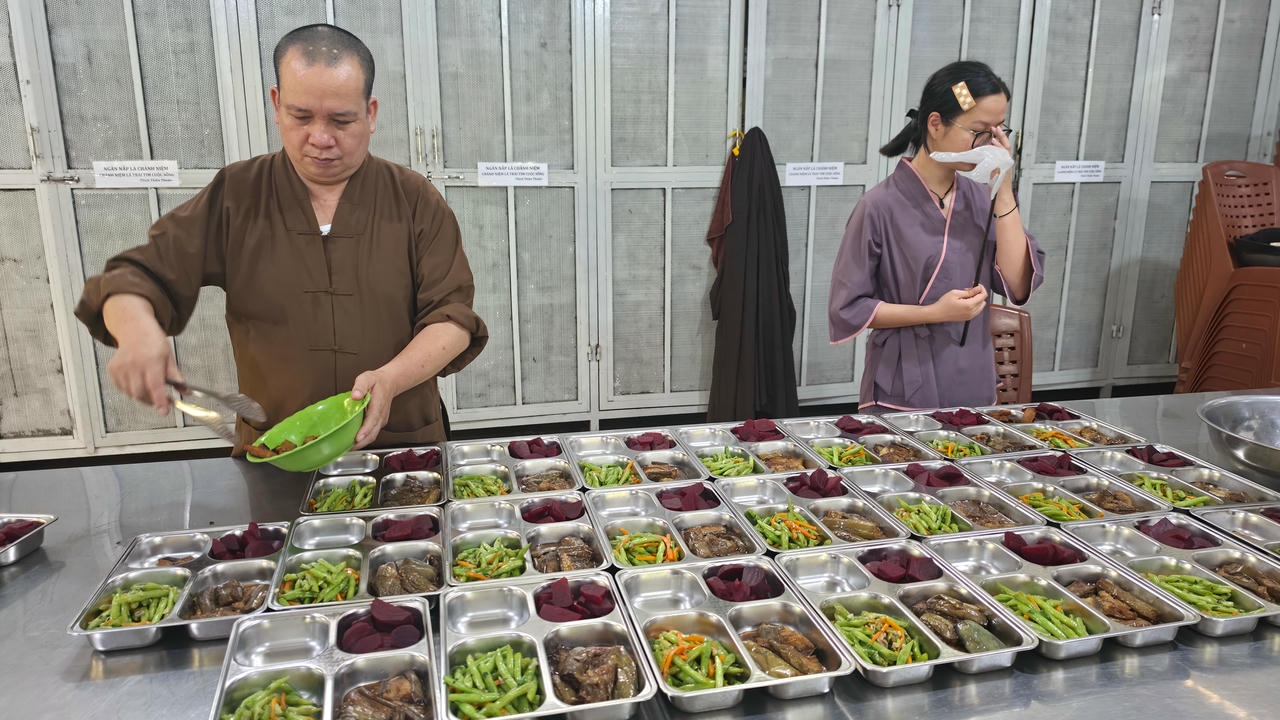 NHỮNG NGỌN LỬA ÂM THẦM NƠI TRAI ĐƯỜNG VẠN THIỆN插图12