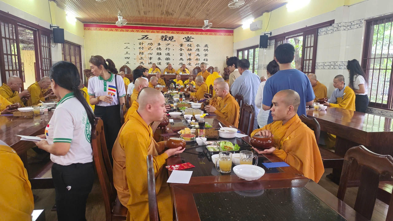 BẢN TIN AN CƯ: NGÀY THỨ 28插图13