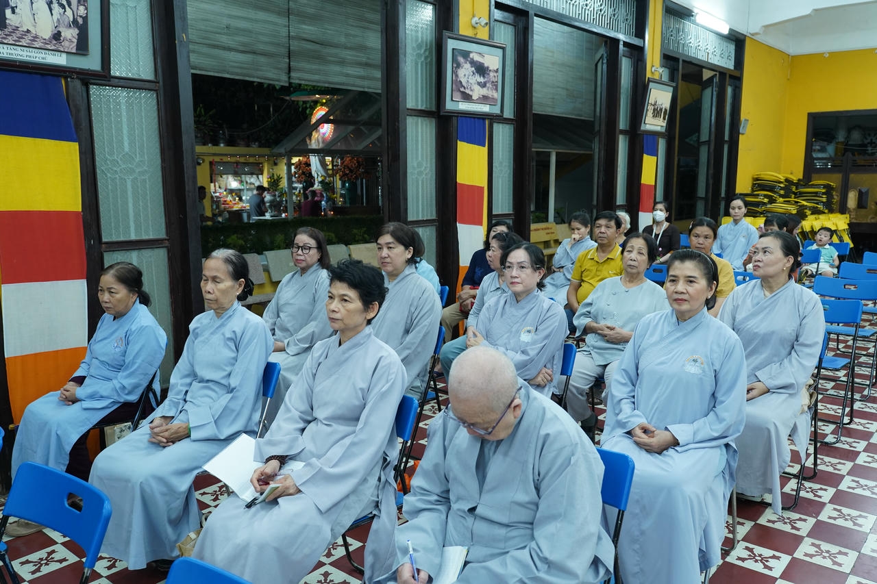 Chủ đề: “TẬP DỪNG LẠI”  插图3