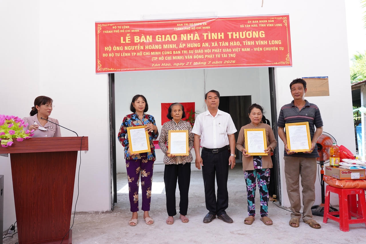 12 NĂM MỘT CHẶNG ĐƯỜNG TỪ BI – TRAO TẶNG 4 CĂN NHÀ TÌNH NGHĨA TẠI BẾN TRE插图3