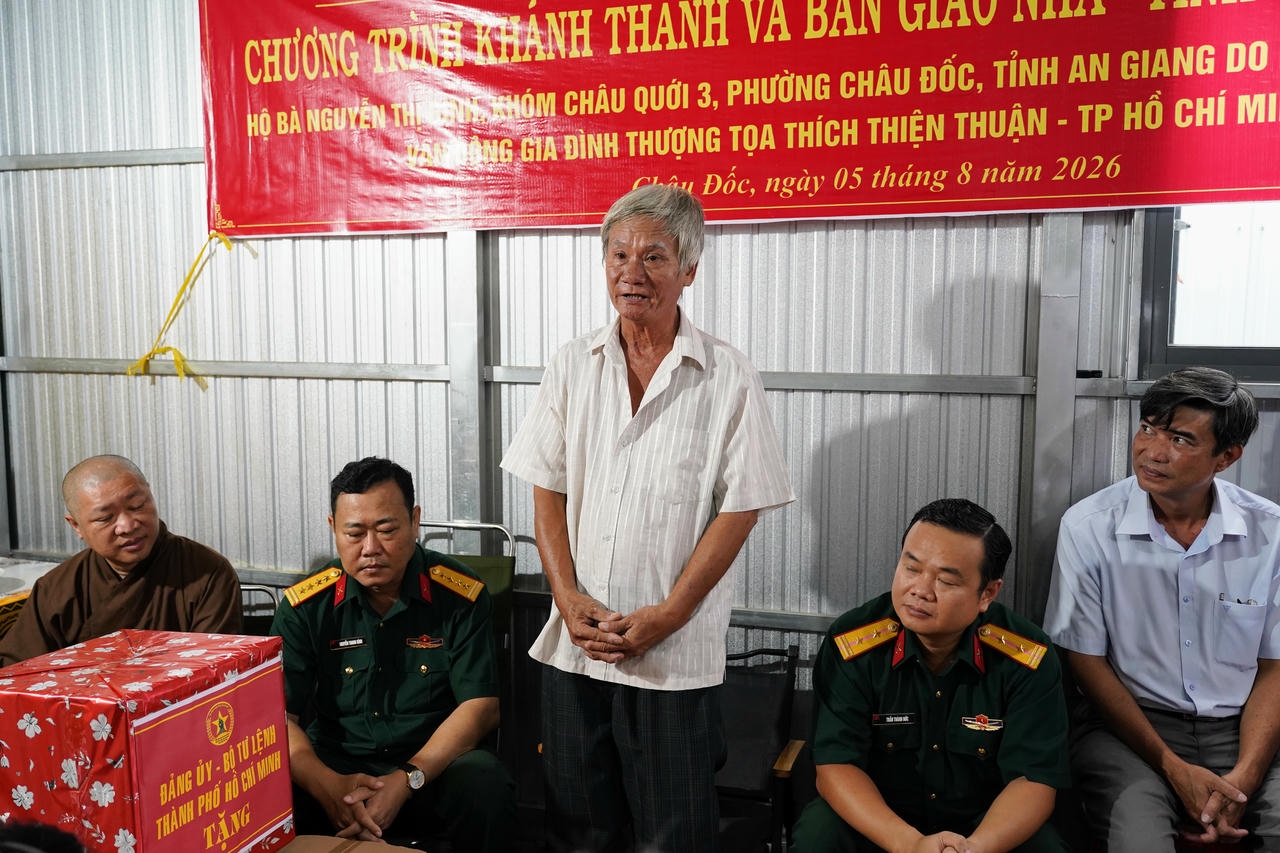 BÀN GIAO 03 CĂN NHÀ “TÌNH NGHĨA QUÂN – DÂN”插图3