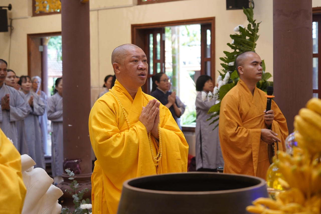 KHÓA TU BÁT QUAN TRAI GIỚI LẦN 3插图1