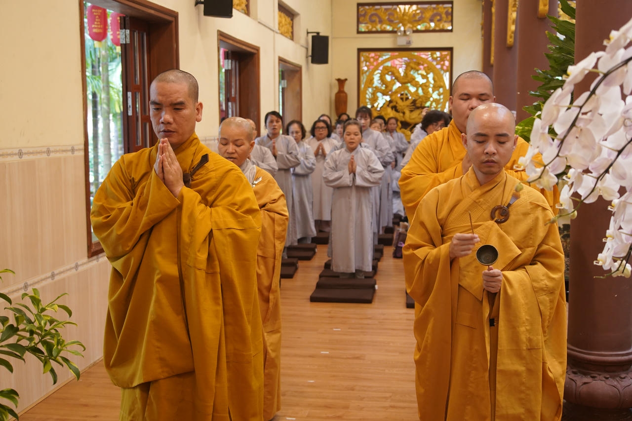 KHÓA TU BÁT QUAN TRAI GIỚI LẦN 3插图2
