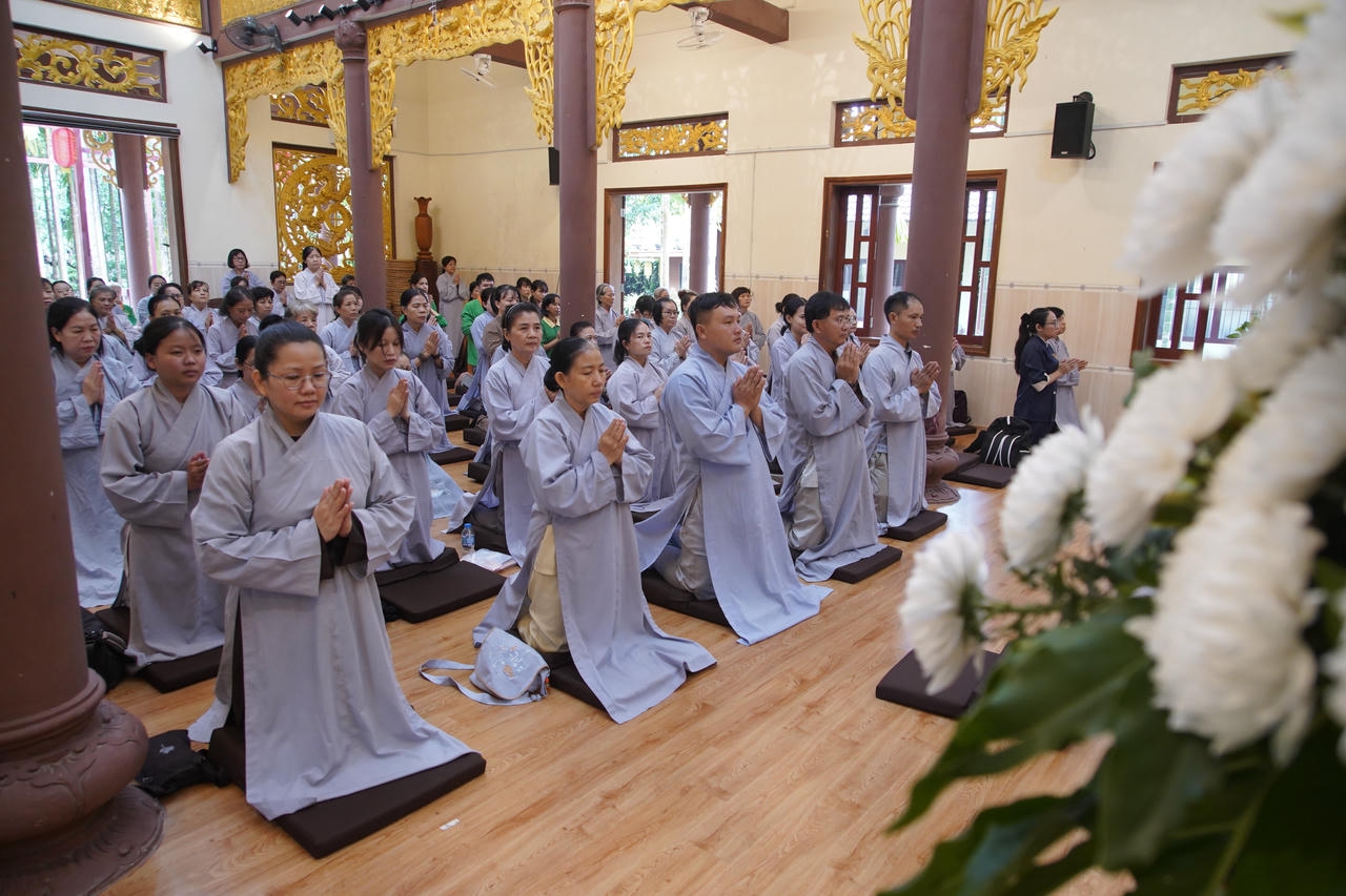 KHÓA TU BÁT QUAN TRAI GIỚI LẦN 3插图10